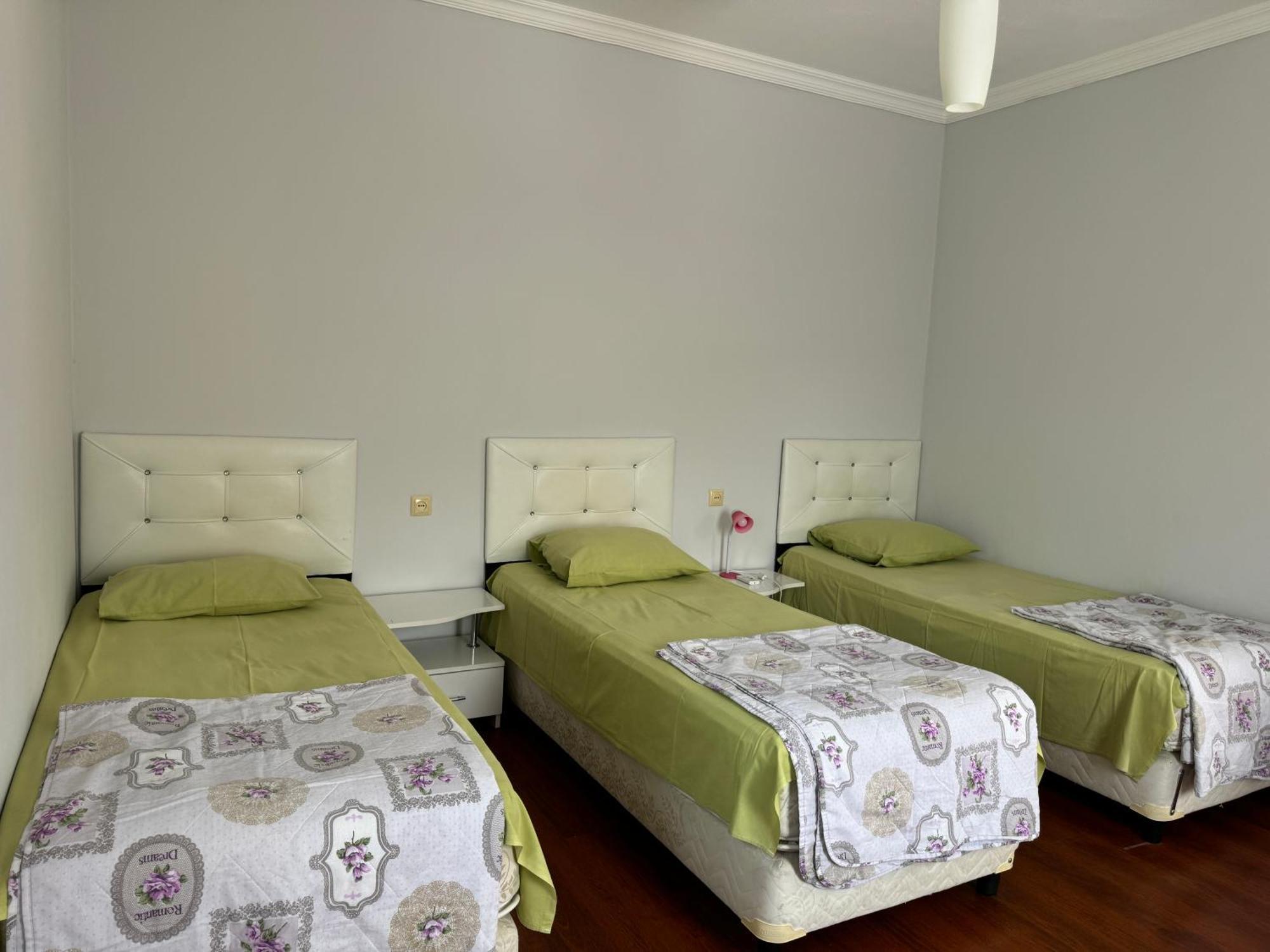 Twins Hotel Gonio Eksteriør billede